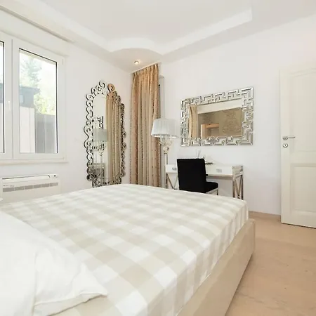Luxury Sea View Split